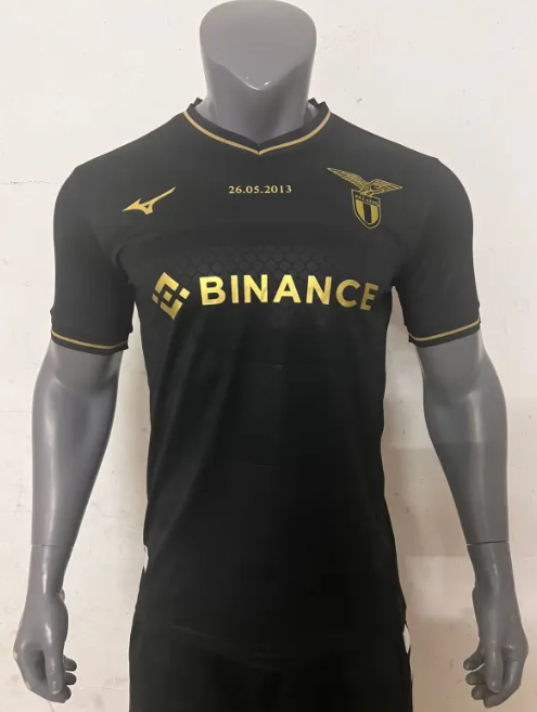Lazio 10 Anniversary Home